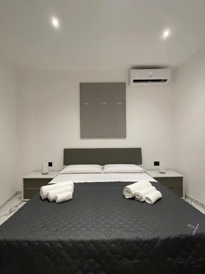 Casa Vacanze Donna Pina Palermo 0*,